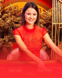 Golden Wealth Baccarat